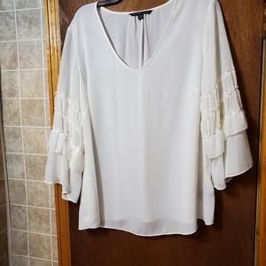 Zac & Rachel woman 1X sheer 3/4  Bell sleeve